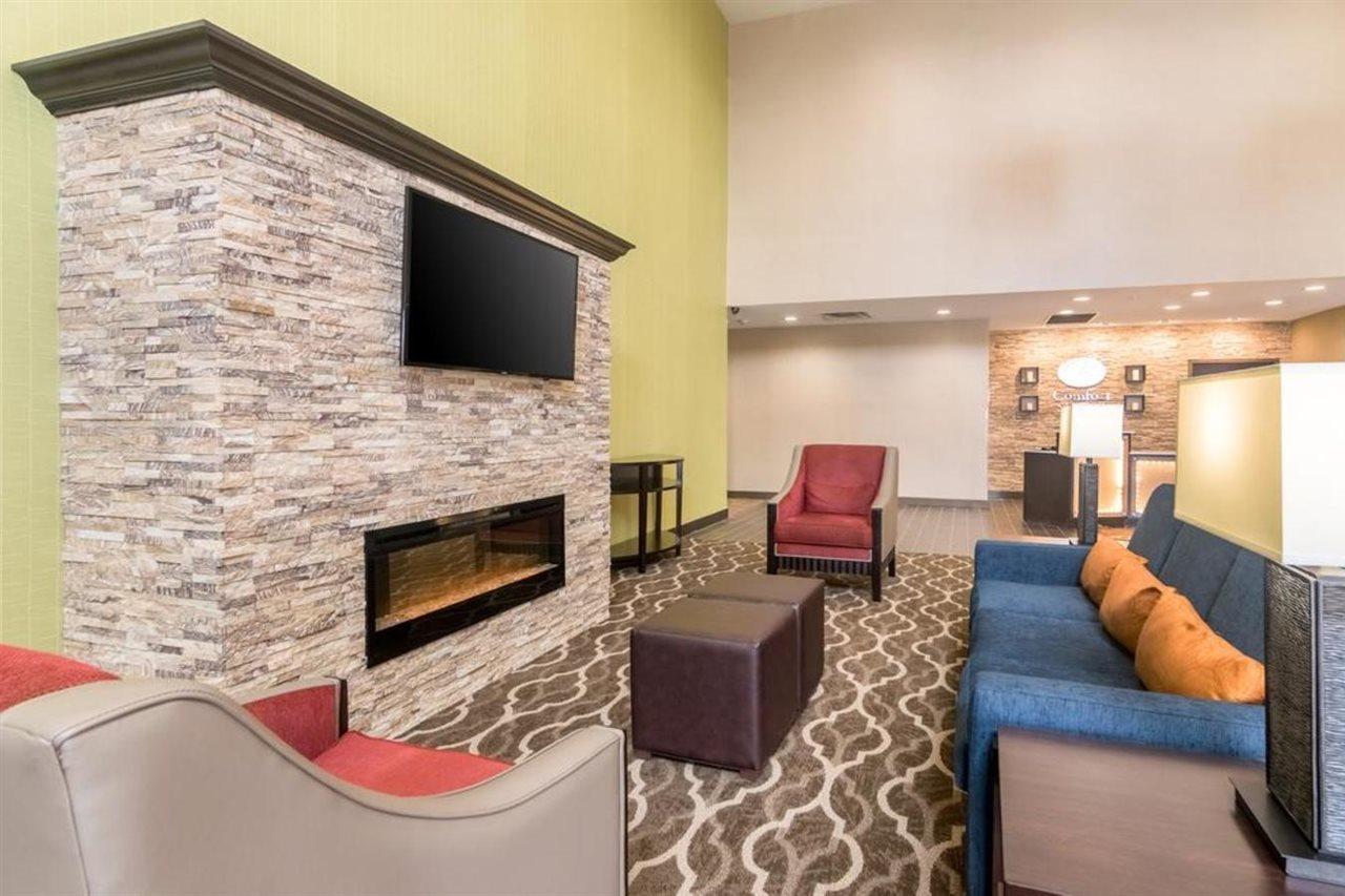 Comfort Suites Fairgrounds West Oklahoma City Exteriör bild