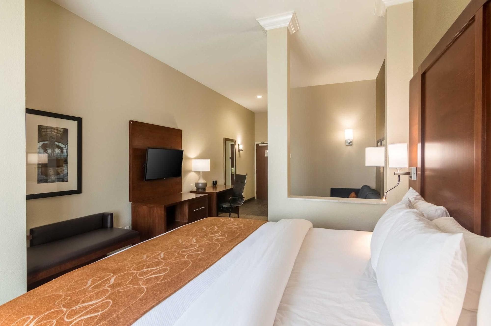 Comfort Suites Fairgrounds West Oklahoma City Exteriör bild
