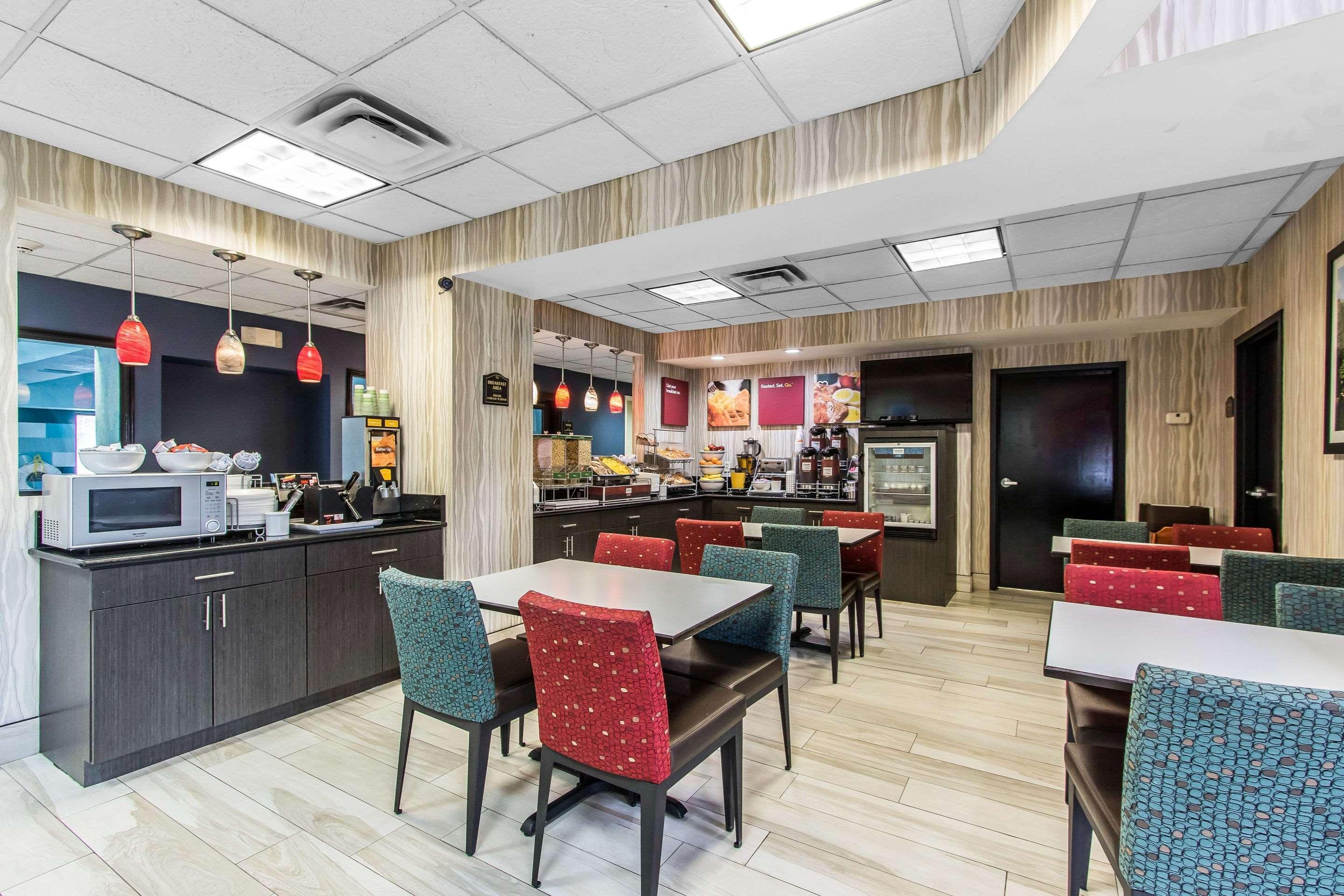 Comfort Suites Fairgrounds West Oklahoma City Exteriör bild